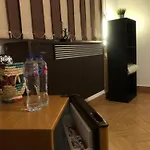 Cozy Room Near The Airport